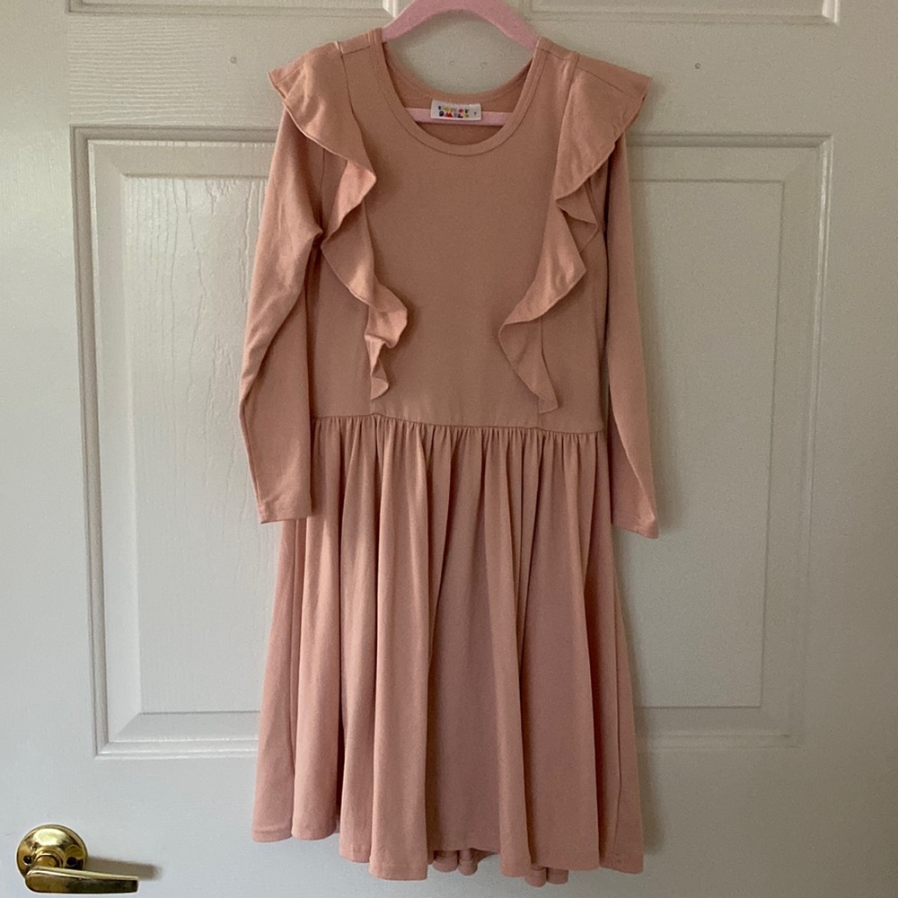7 NWOT DDS Ruffle
